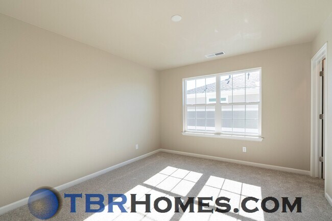 Building Photo - 9521 Market Dr