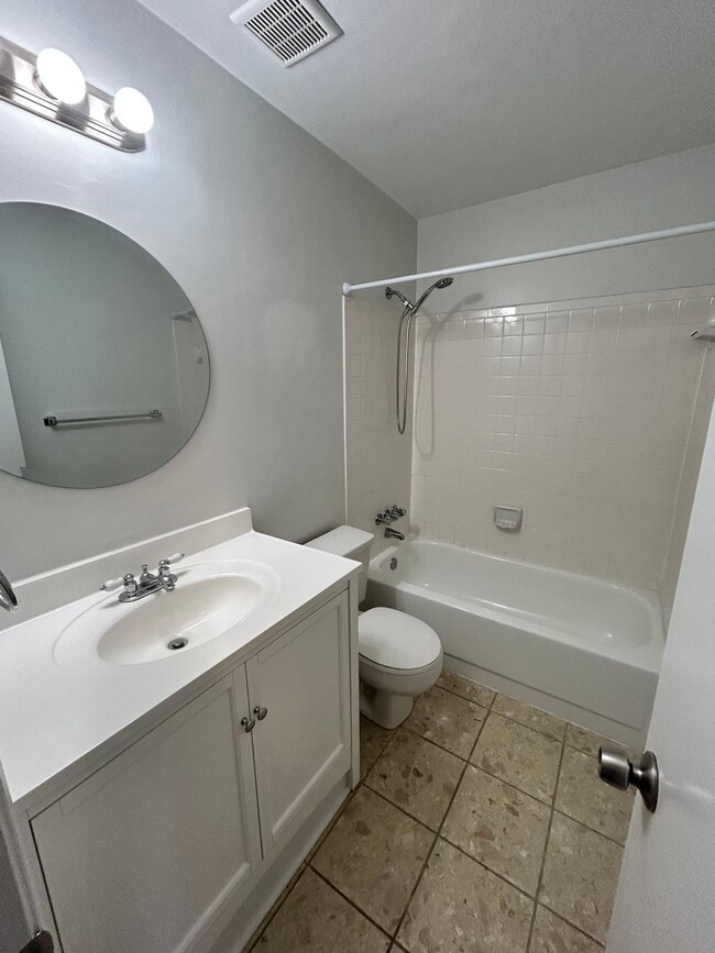 Building Photo - 1889 Eunice Ct