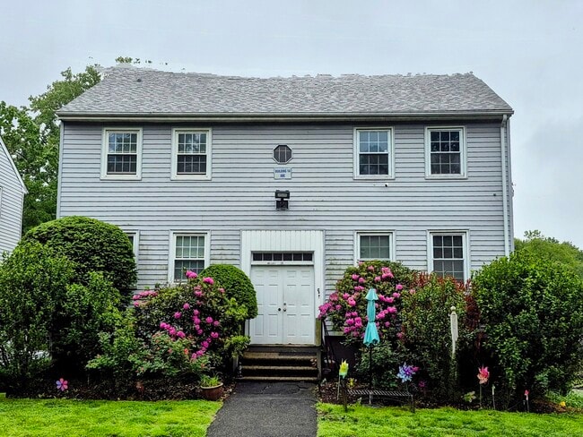 Primary Photo - 14 Scuppo Rd