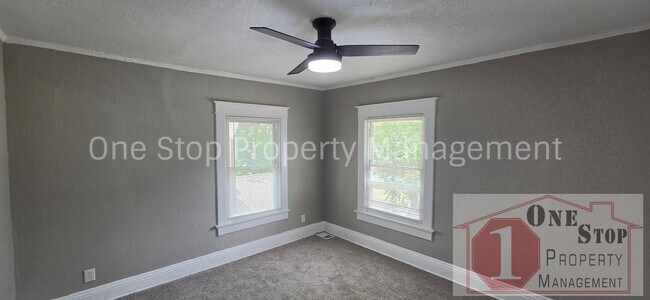 Building Photo - Beautiful 3 Bedroom 2 Bathroom in Kansas City!