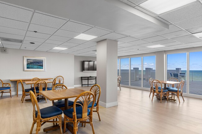 Building Photo - 4505 S Ocean Blvd