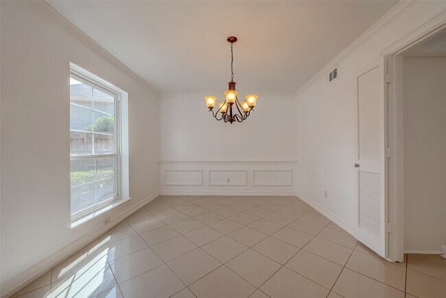 Building Photo - 20206 Cadogan Ct