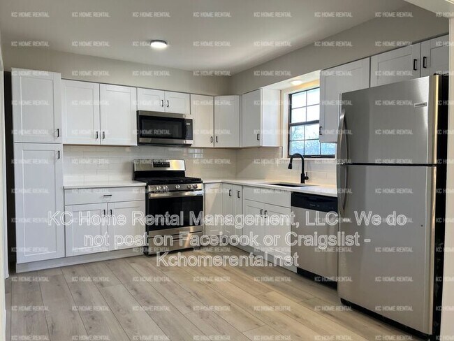 Building Photo - 12196 S Blackfoot Dr