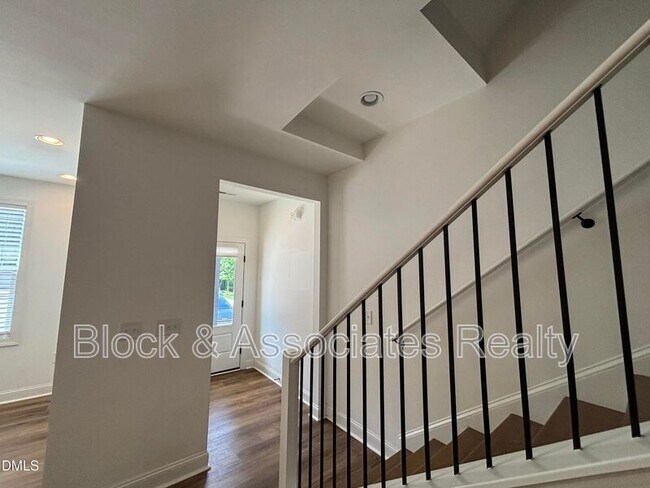 Building Photo - 5710 Parker Pnes Ct