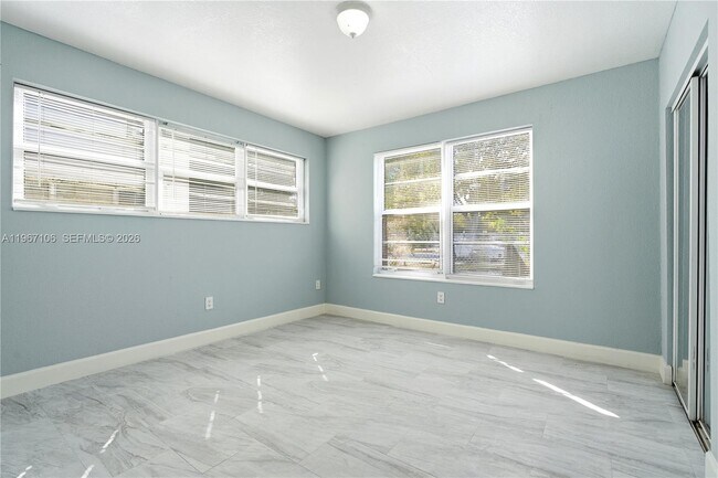 Building Photo - 7530 Dickens Ave