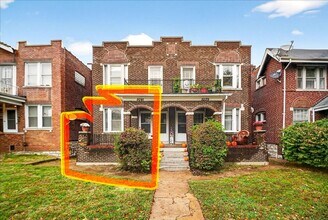 Building Photo - Sh'Cuuute!