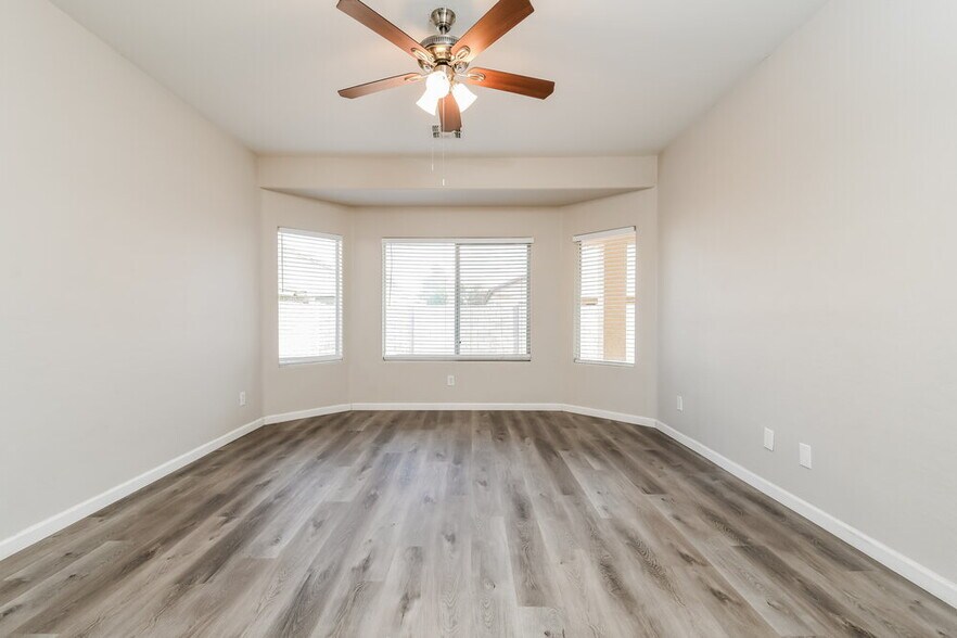 Building Photo - 3441 E Baranca Ct