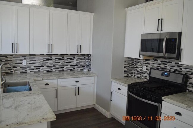 Building Photo - 732 Dwight Way