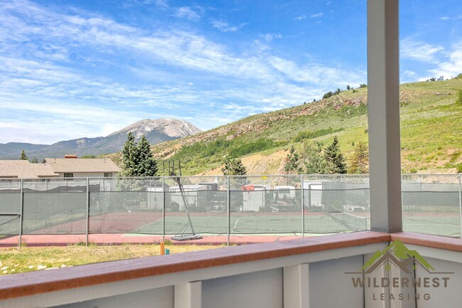 Building Photo - DVW Condo-New paint/Flooring- 1 Bedroom/1 ...