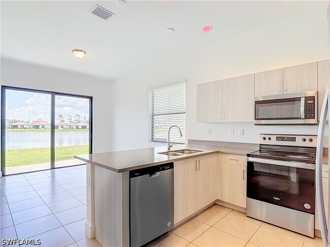 Building Photo - 5669 Cerva Ln