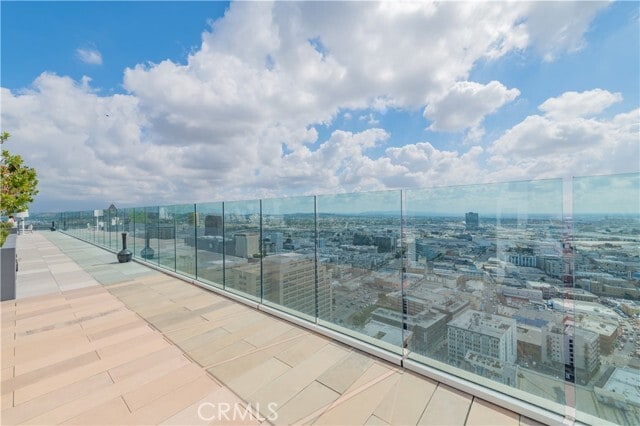 Building Photo - 400 S Broadway