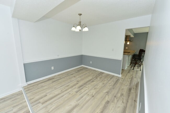 Building Photo - Renovated end unit!