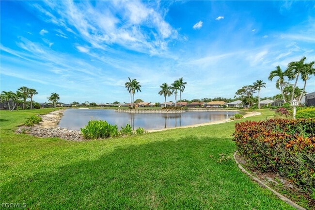 Building Photo - 9341 White Hickory Ln