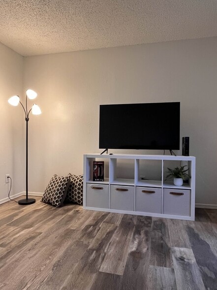 Building Photo - 1632 Cara Jo Dr
