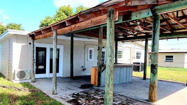 Building Photo - 2709 Arc Dr
