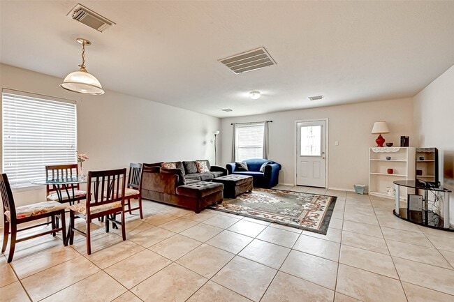 Building Photo - 3339 Siebinthaler Ln