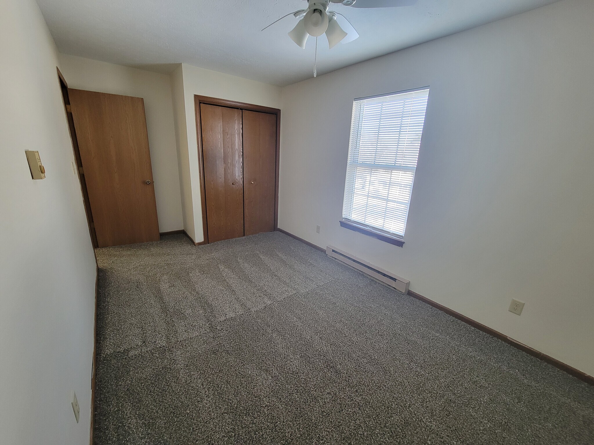 Building Photo - 703 S 4th St