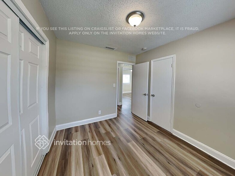 Building Photo - 6602 Pebble Beach