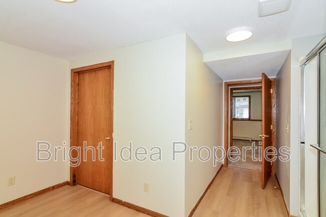 Building Photo - 622 Pleasant Dr