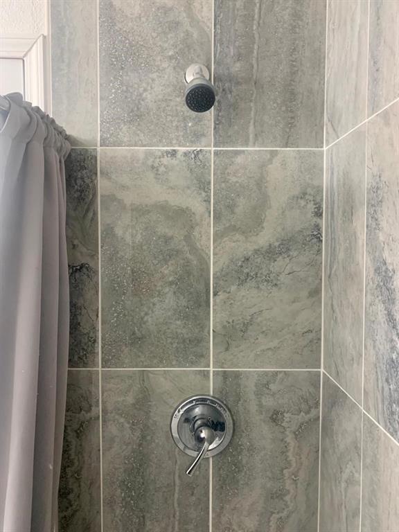 Building Photo - 3535 Fairlane Dr NW