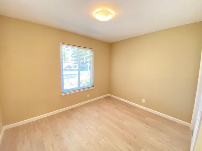 Building Photo - 3314 Inspiration Ct