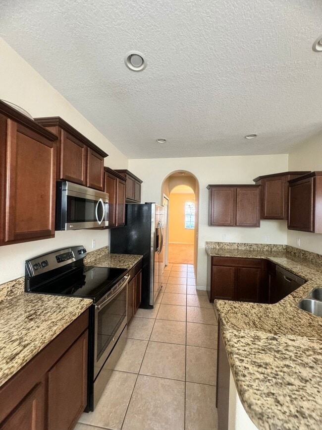 Building Photo - 15487 Camp Dubois Crescent