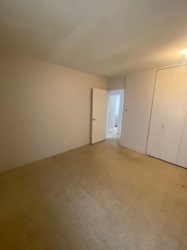 Building Photo - 3 Bedroom / 1 Bath at the Su Casa