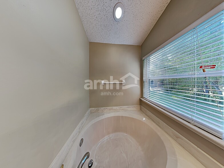 Building Photo - 976 Ashton Cove Terrace