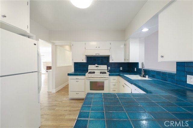 Building Photo - 440 Cress St
