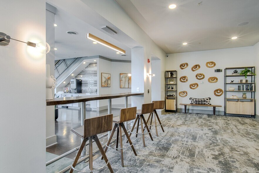 Building Photo - 1531 Inspiration Dr