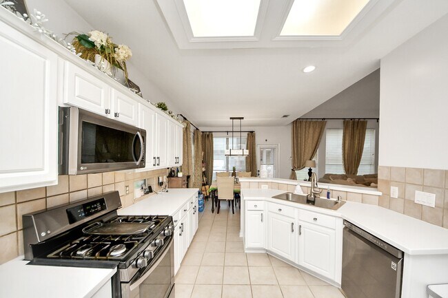 Building Photo - 3715 Hawkins Ct