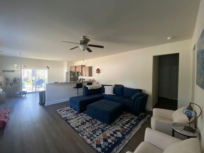 Building Photo - 4bed-2bath Newer built home in Hinesville, GA!