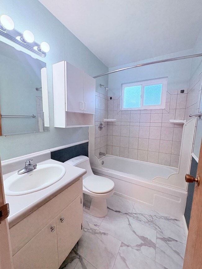 Building Photo - 5154 Connecticut Dr