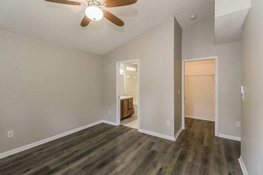 Building Photo - 28651 Seashell Ct