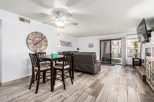 Building Photo - 8700 E Mountain View Rd