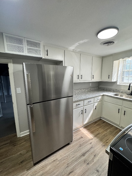 Building Photo - 4101 50th Ave N