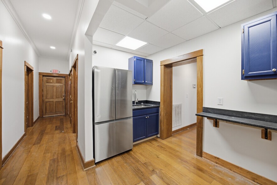 Building Photo - 823 McCallie Ave