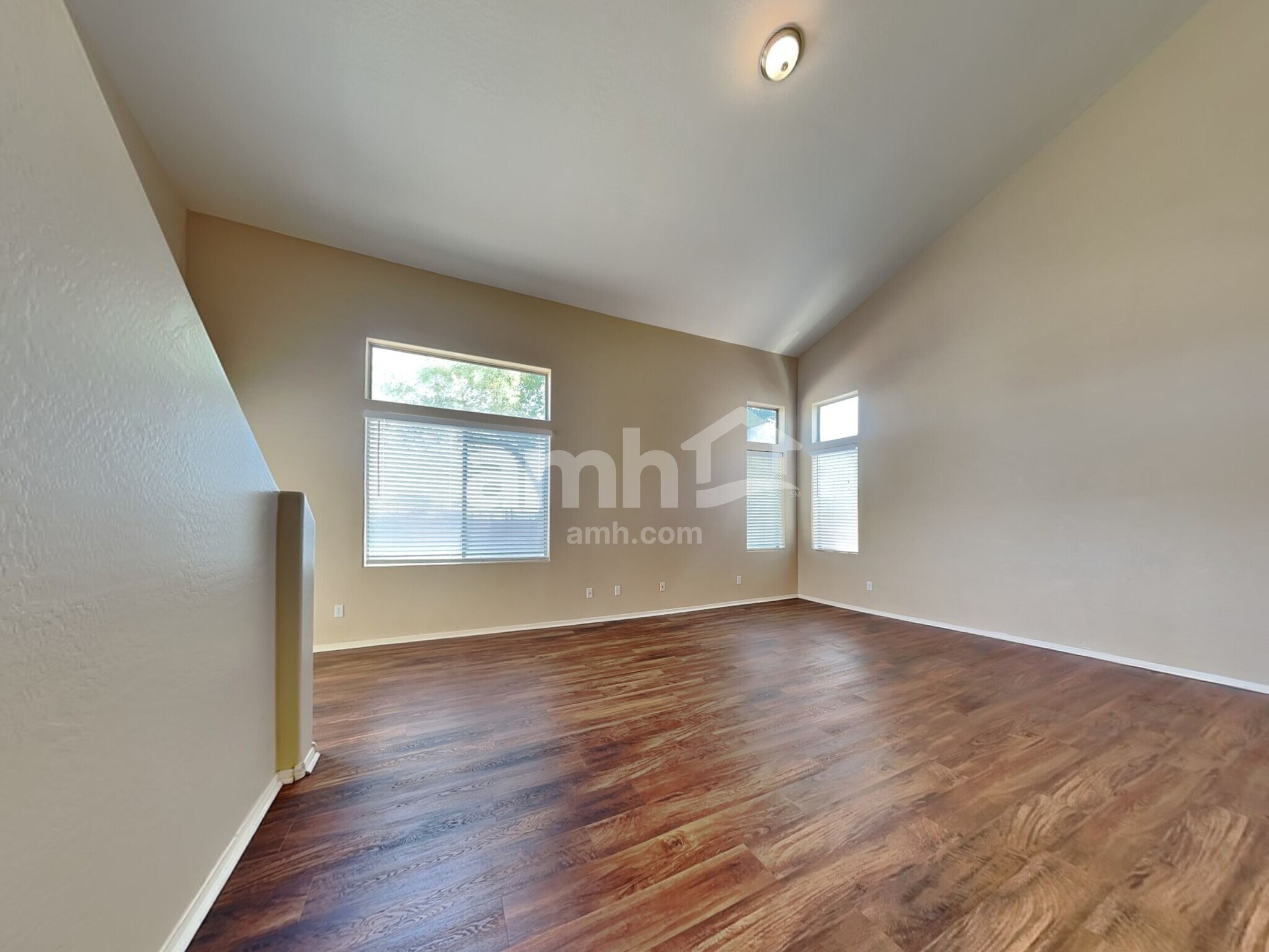 Building Photo - 15065 N 176th Ln
