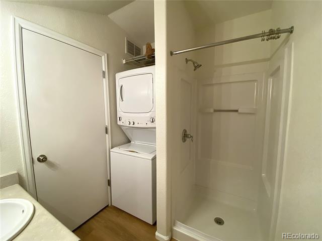 Building Photo - 2119 Falkirk Dr