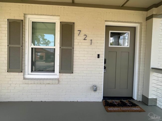 Building Photo - 721 W Jordan St