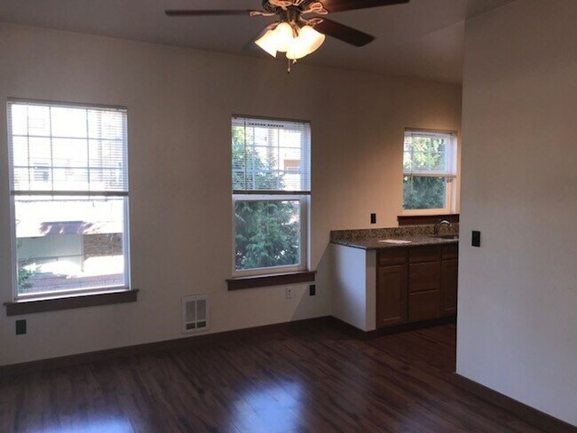 Floorplan - Queen Anne Court