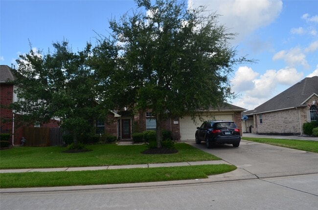 Building Photo - 6719 Emerald Shire Ln