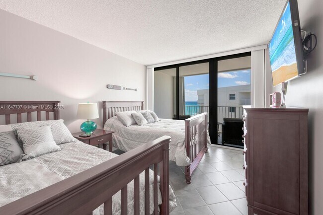 Building Photo - 3590 S Ocean Blvd