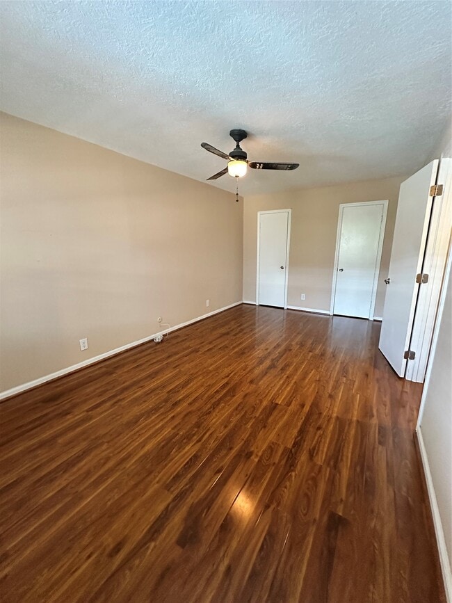 Building Photo - 1433 Cedar Post Ln