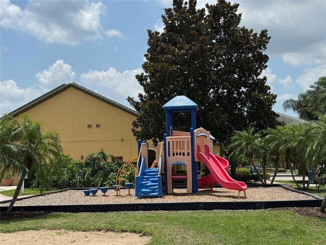 Building Photo - 8977 Coco Palm Rd