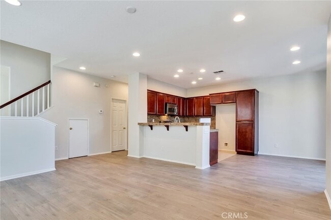 Building Photo - 4543 Riverscape Dr