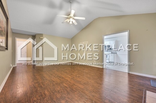 Building Photo - 1700 Crabtree Cir