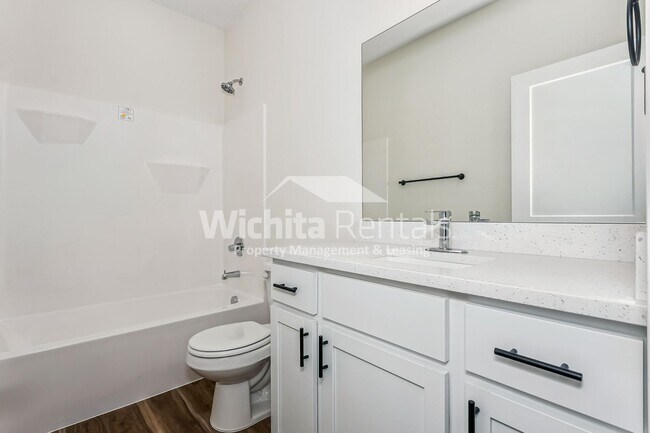 Building Photo - 1738-1738 S Hickory Creek St