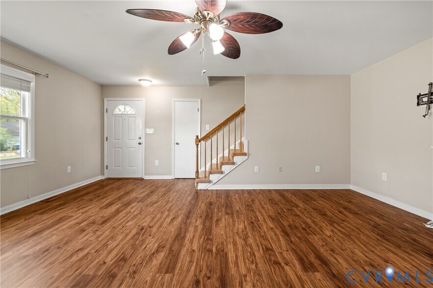 Building Photo - 7156 Birchwood Cir