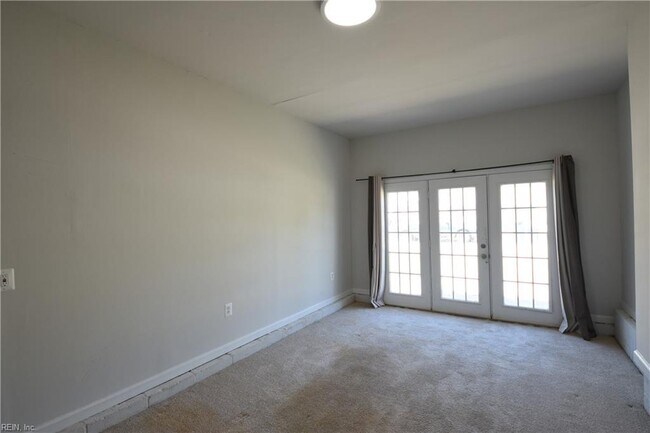 Building Photo - 102 Pelican Cove